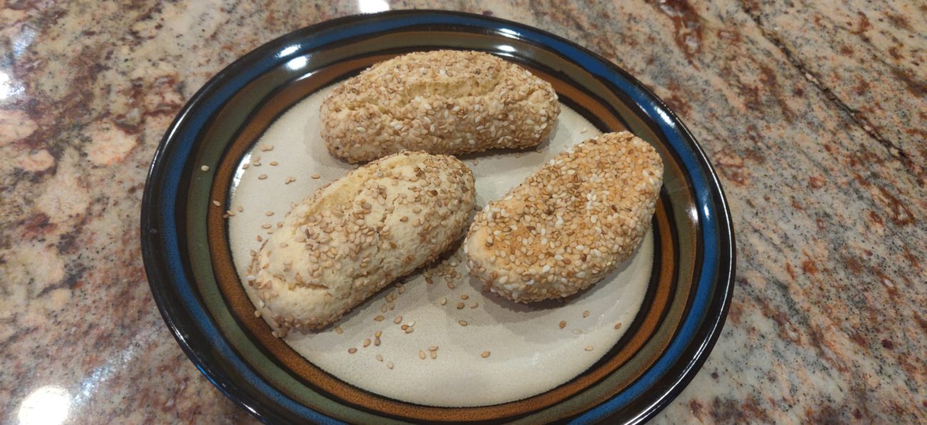 Italian Style Cookies with Sesame Seeds